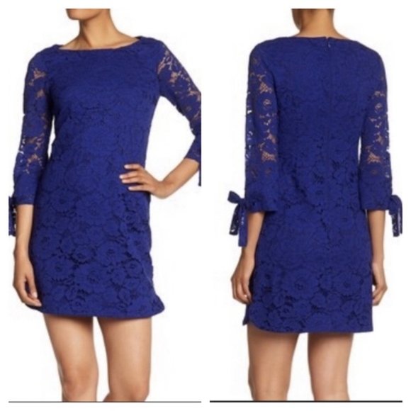 Vince Camuto Dresses & Skirts - Vince Camuto Floral Lace Tie Sleeve Shift Dress